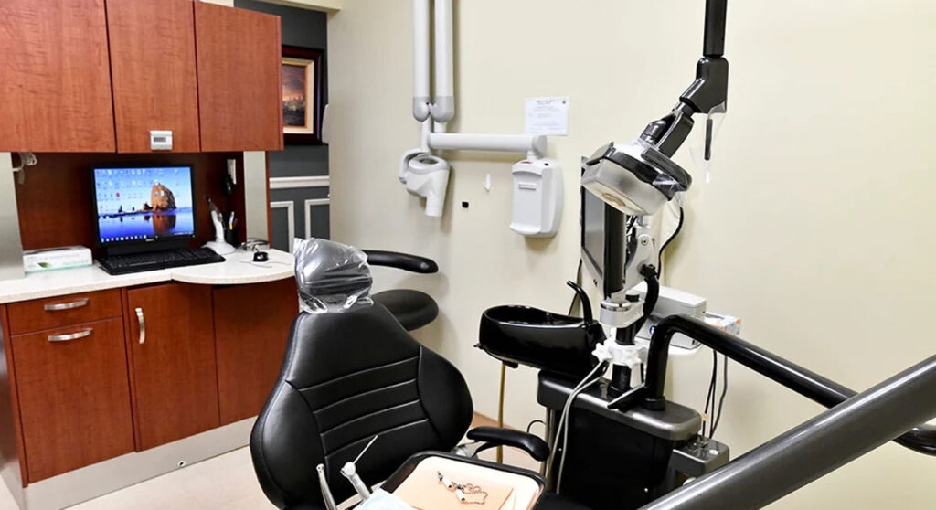 Dental Treatment Room at South Nassau Dental Arts